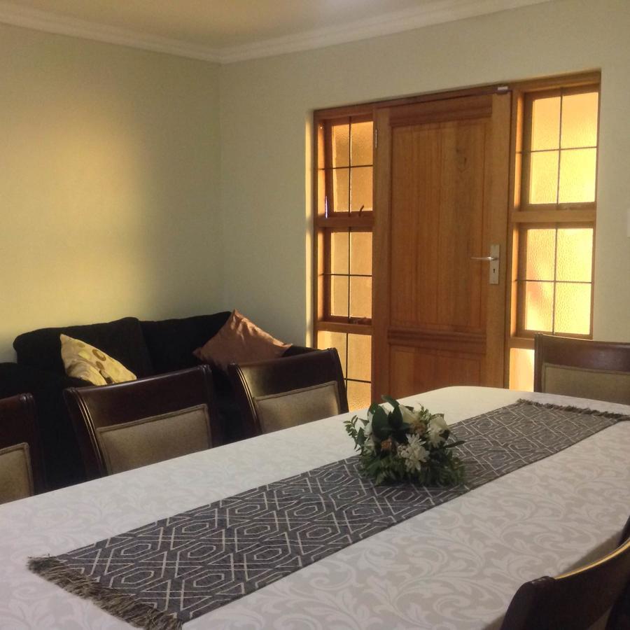 Vinolux Guest House Mthatha Exterior foto